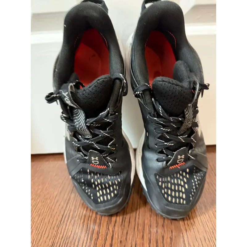 UA Mens Turf Shoes Size 7