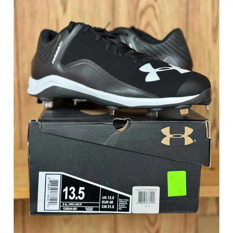 Black Men's Size M 13.5 (W 14.5) Adult Under Armour Low Top Metal (New)