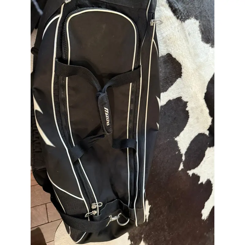 Mizuno Duffle Bat Bag