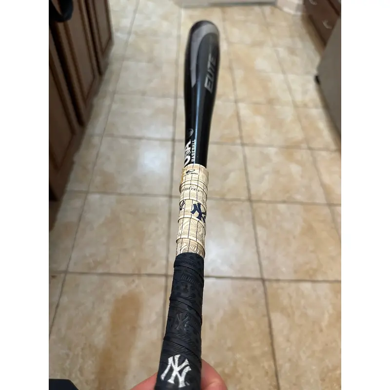 AXE Elite One Alloy USABat Certified Bat (-10) 19 oz 29" (Used)