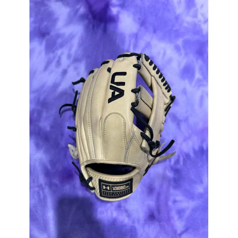 Brown Under Armour Flawless Right Hand Throw Infield Baseball Glove 11.75" (Used)