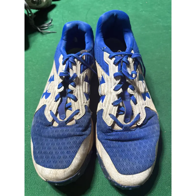 Baseball turfs size 12 UNDER ARMOUR