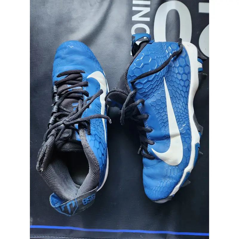 Blue Kid's Youth Nike 6.5 Molded Cleats (Used)