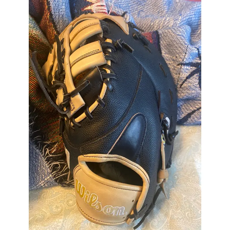 2023 Wilson LH First Base A2000 Baseball Glove 12.5" (Used)