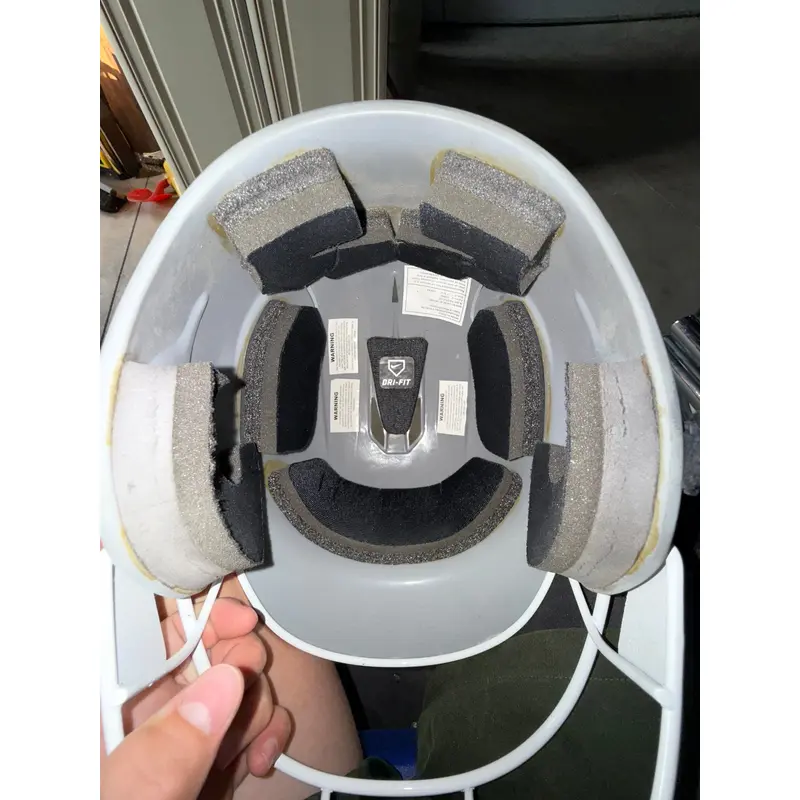 Medium/Large Nike Batting Helmet (New)