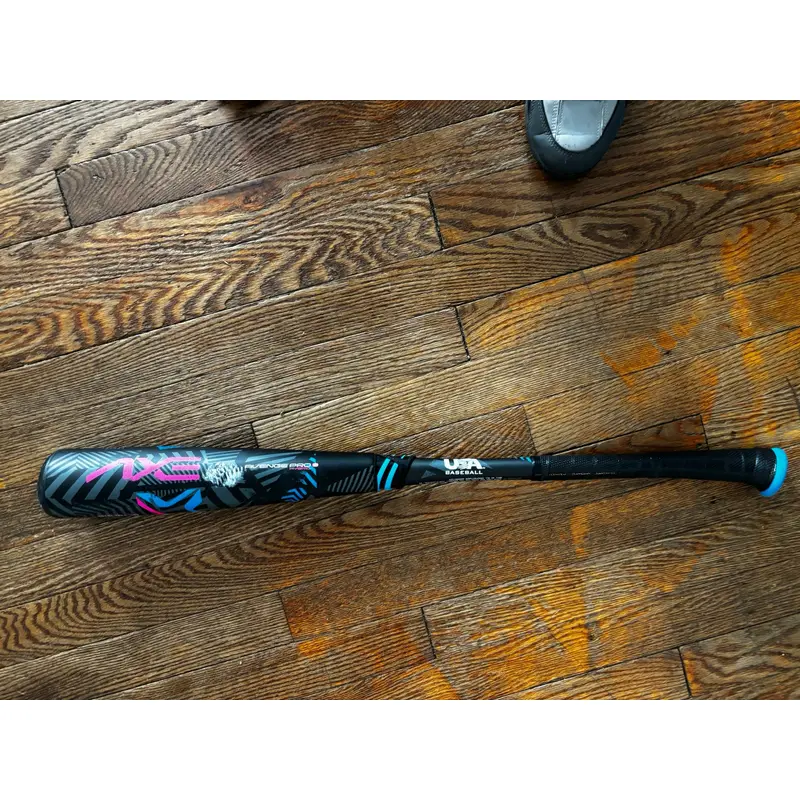 2025 AXE Avenge Pro Hybrid Bat (-10) 18 oz 28" (Used)