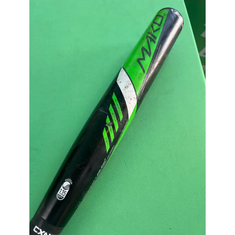 Used USSSA Certified Easton Mako Composite Bat -11 19OZ 30"