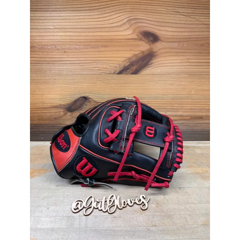 Wilson A2000 11.5" DP15 GOTM