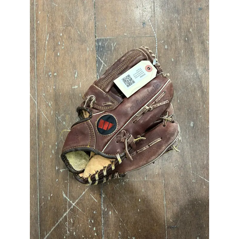 Brown Worth Right Hand Throw Infield Baseball Glove 10.5" (Used)