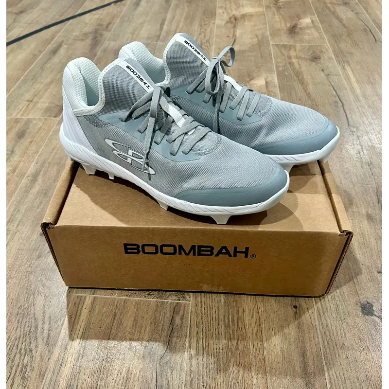 Brand New Boombah Molded Cleats Mens 9.5