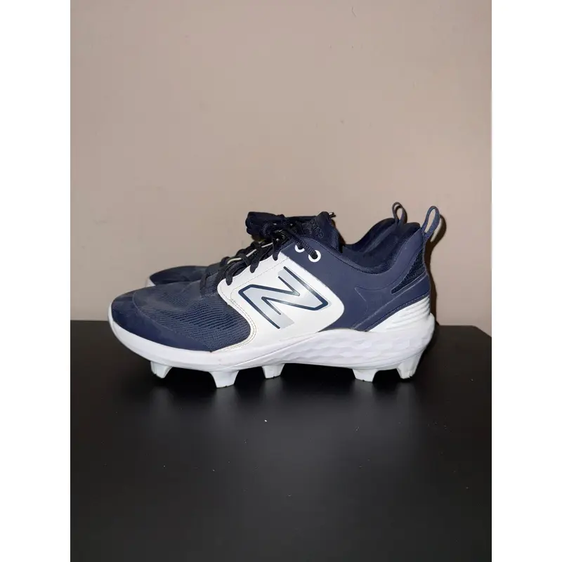 New Balance 3000v5 Cleats Size 10.5