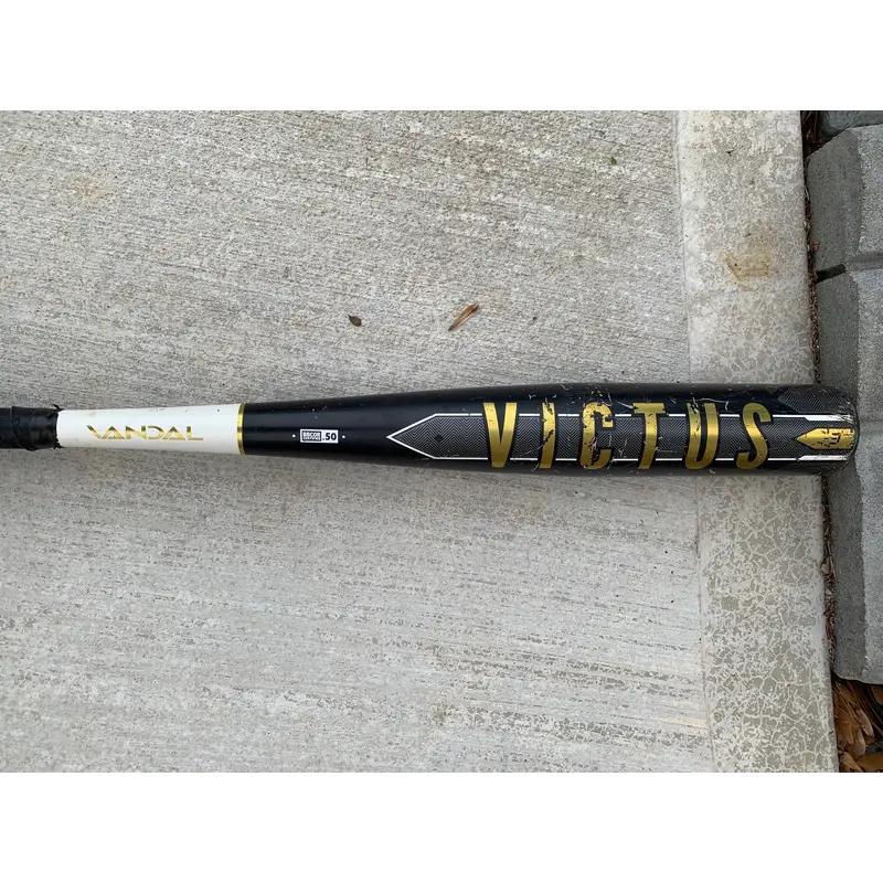 2020 Victus Vandal BBCOR   (-3) Alloy 32" (Used) 29oz