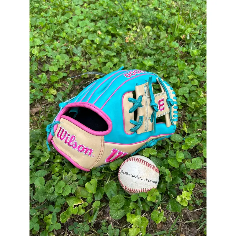 2025 Wilson A2000 1786 11.5 Infield Baseball Glove Teal/Pink/Blonde