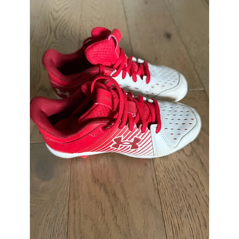 Red Kid's  Youth Under Armour Low Top (Used)