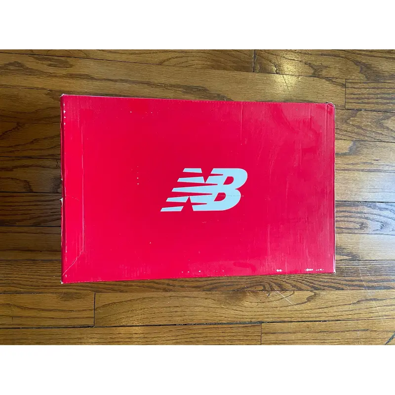 Gray Men's Size M 10.0 (W 11.0) New Balance (Used)