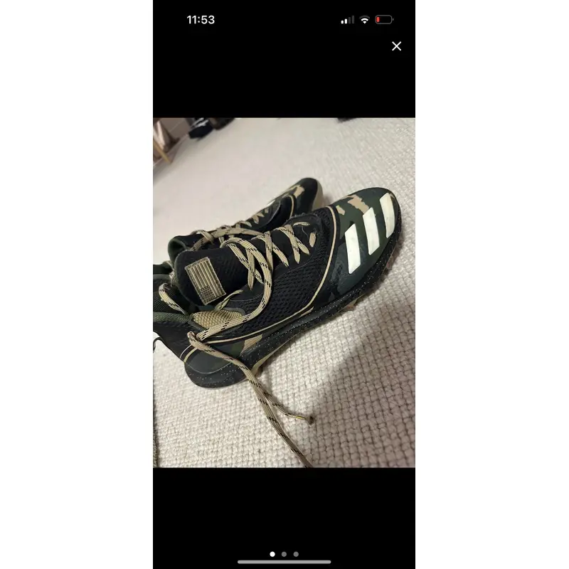 Limited Edition Men's Size M 9.0 (W 10.0) Adidas Camo Icon (Used)