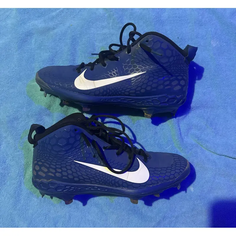 Metal Nike Baseball cleats