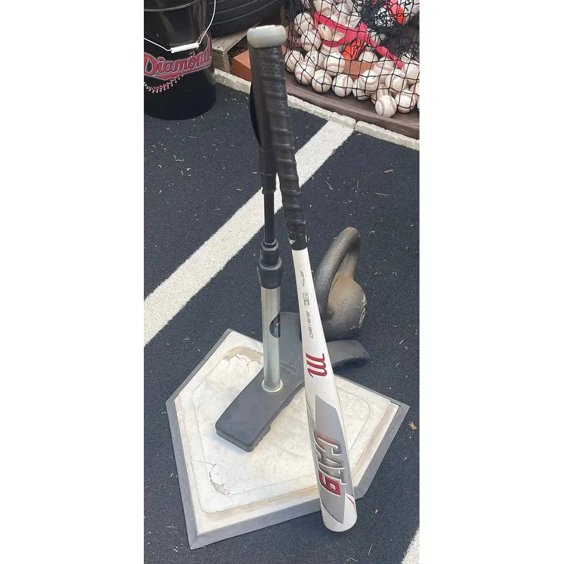 2022 Marucci CAT9 Alloy BBCOR Certified Bat (-3)  30 oz 33" (Used)