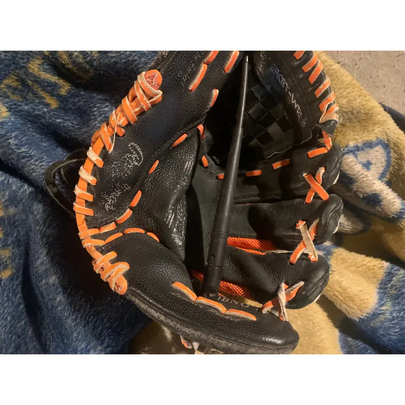 Used Rawlings PM110BNO Glove