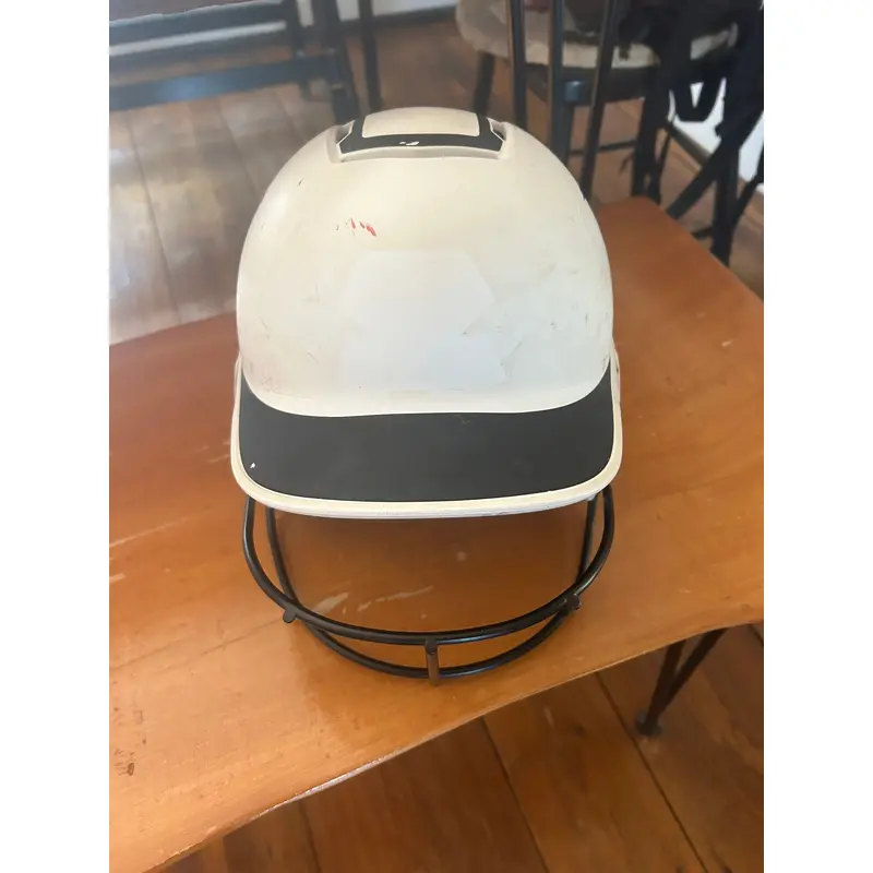 6 3/4- 7 3/8 Mizuno Batting Helmet