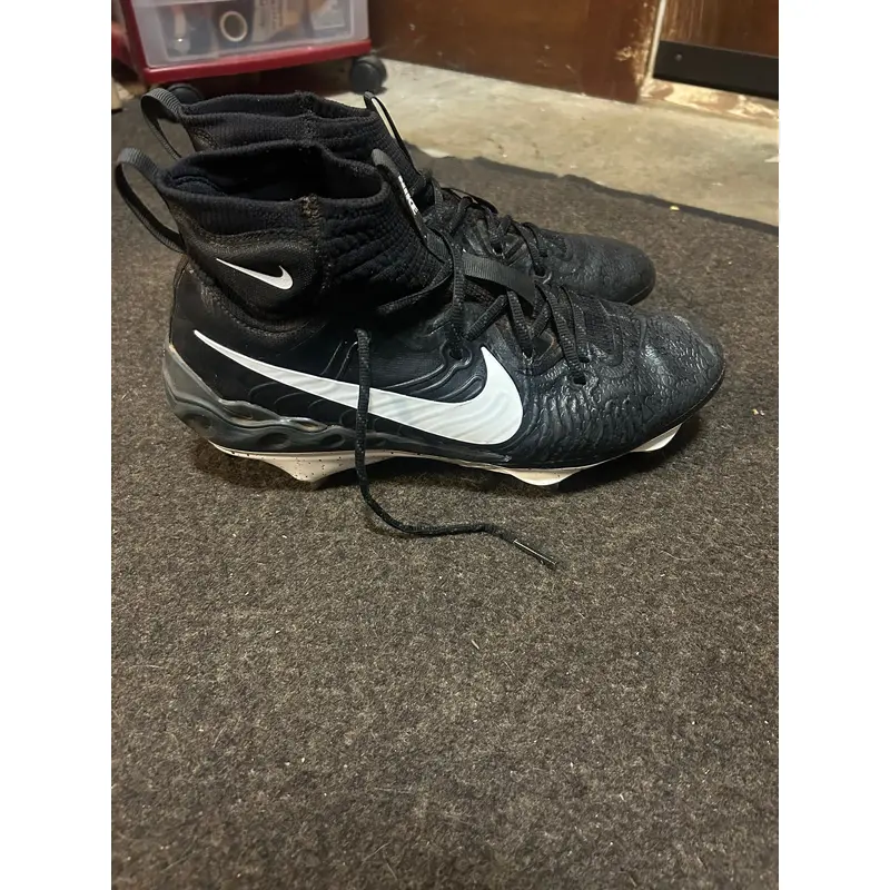 Nike Mens Alpha Huarache NXT metal baseball cleats 11.5 (used for 3 games)