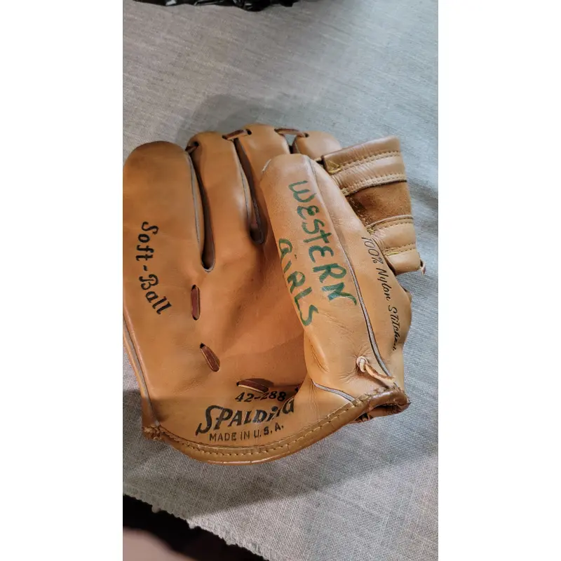 Vintage USA Spalding Left Hand Throw Infield Baseball Glove 11"
