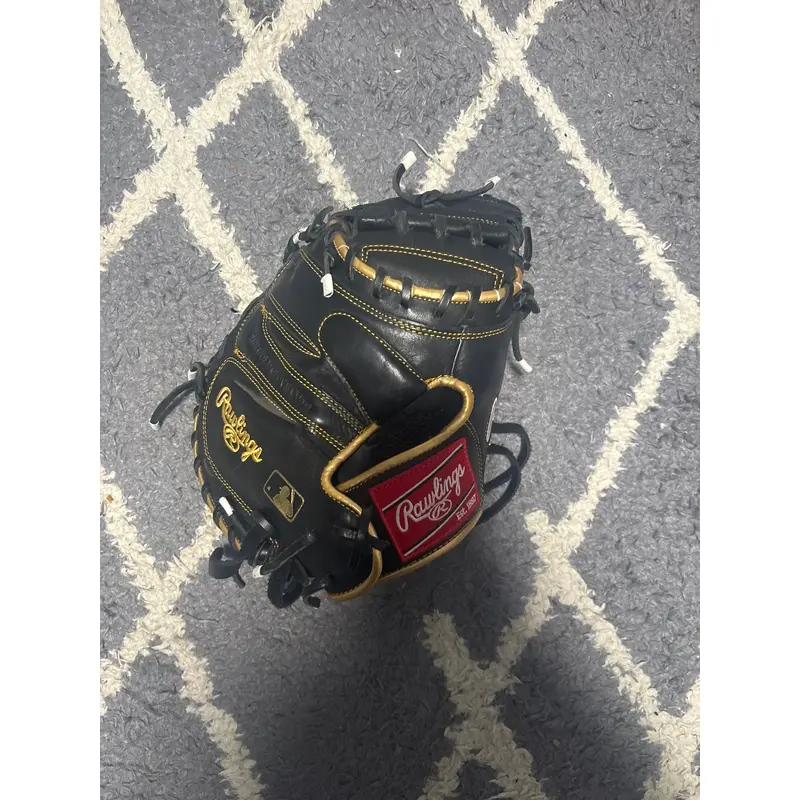 2024 Catcher's 32.5" (Used) R9 Baseball Glove