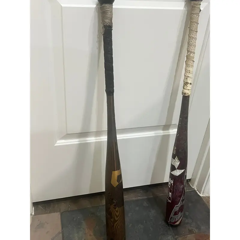 Used DeMarini (-3) 29 oz 32" Voodoo Bat