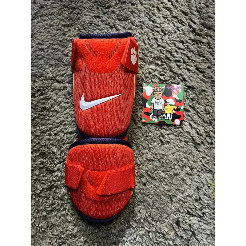 Nike 2 piece elbow guard