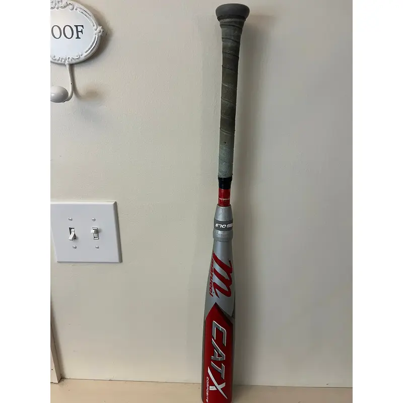 Used  Marucci USSSA Certified (-8) 22 oz 30" CAT X Composite Bat