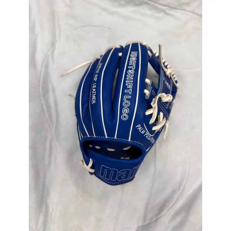 Marucci Right Hand Throw Infield 11.75" (New)