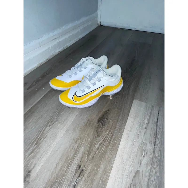 Yellow Men's Size M 7.0 (W 8.0) Nike Metal (New) Nike alpha huarache elite 4