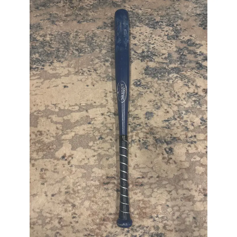 Used  Louisville Slugger (-11) 19 oz 30" Genuine Maple Series Bat