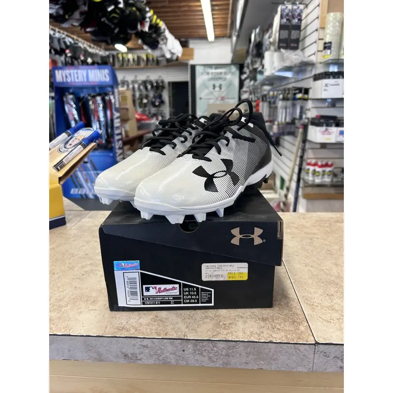 Black New Size 12 (Women's 13) Under Armour Molded Cleats
