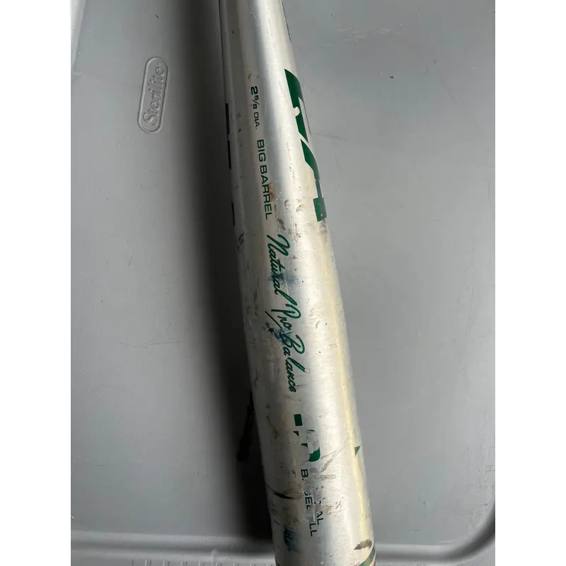 Used  Easton Alloy 29 oz 32" B5 Pro Bat