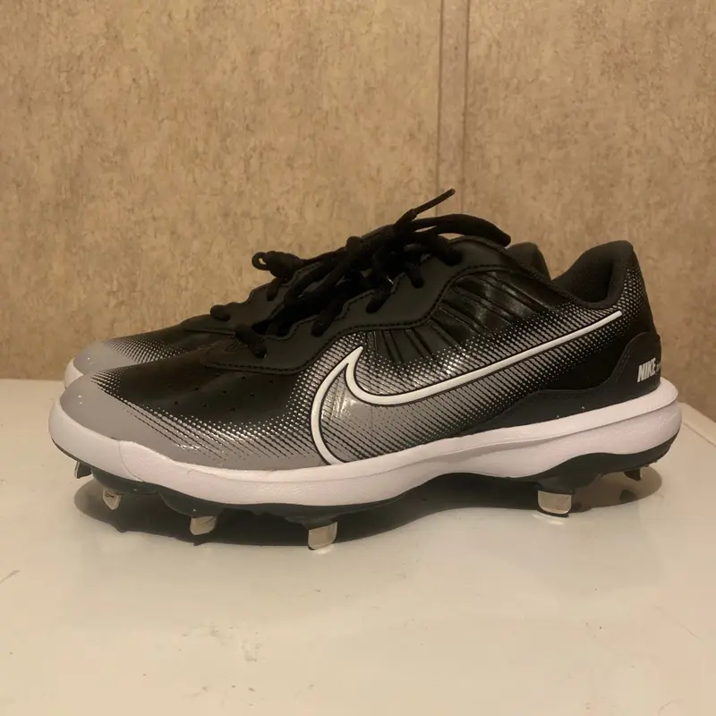 Nike Alpha Huarache Varsity 4 Low Men Size 9 Baseball Cleats DJ6516-010 New