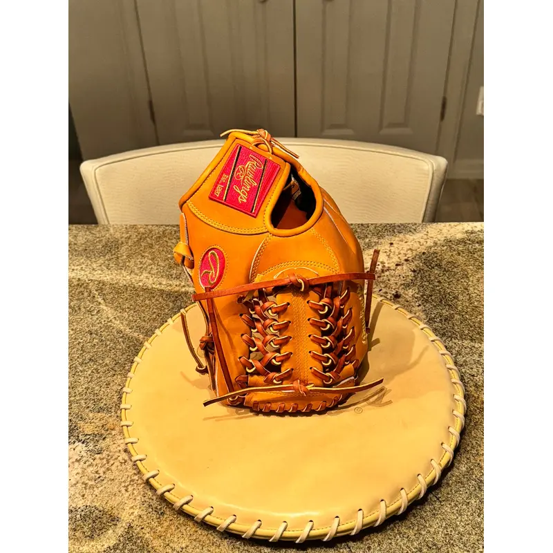 New Rawlings PRONP4  11.5"                                  Trade Only