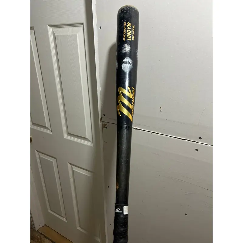 Used Wood (-3) 29 oz 30" LINDY12 Bat