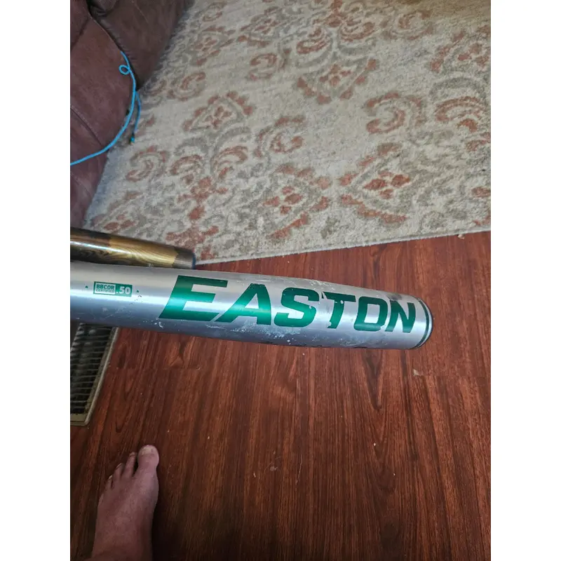 Used 2022 Easton B5 Pro Big Barrel BBCOR Certified Bat (-3) Composite 29 oz 32"