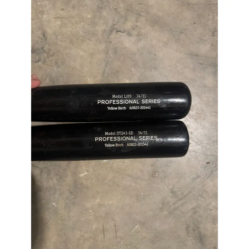 Dove Tail Bat Wood  31 oz 34" (Used)