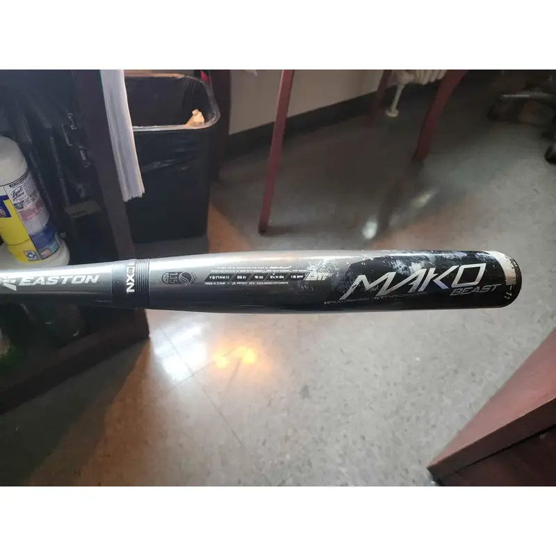 2017 Easton Mako Beast USABat Certified Bat (-11) Composite 18 oz 29" (Used)