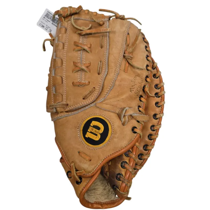 Wilson Right Hand Throw First Base A2850 Baseball Glove 12" (Used)