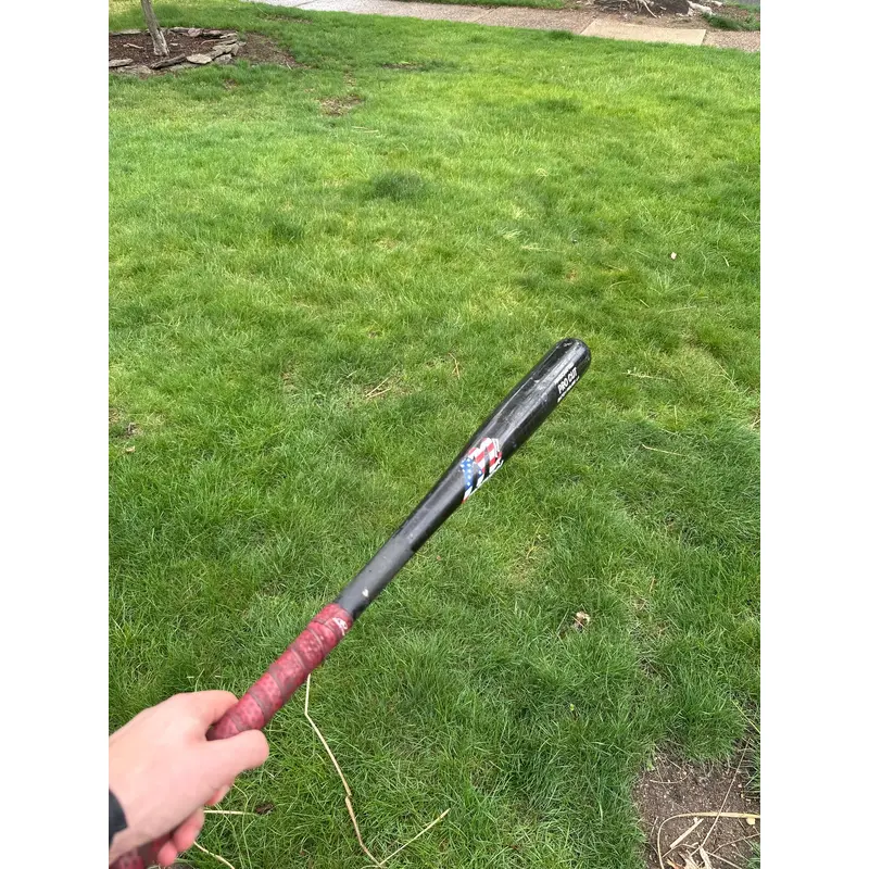 Marucci Pro Cut Maple Baseball Bat Size 32, 2 5/8