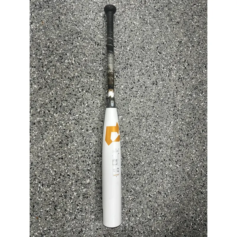Used DeMarini USSSA Certified Composite 23 oz 31" CF Zen Bat