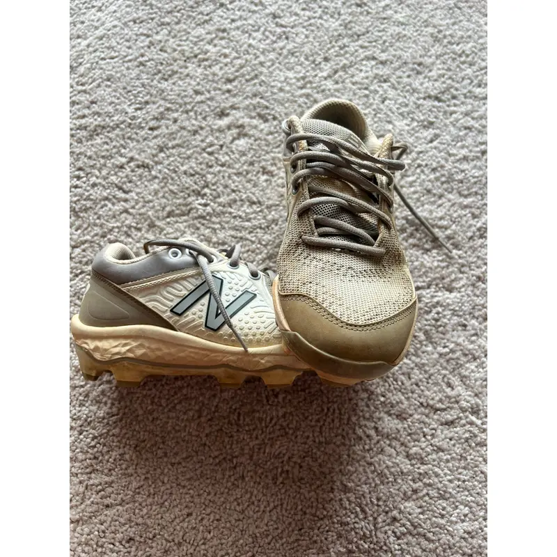 Womens Softball Cleats