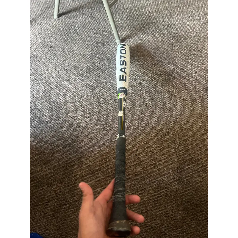 Used  Easton BBCOR Certified Composite 30 oz 33" Surge Bat