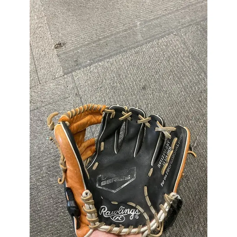 Used Rawlings R9 BB/SB Glove RH Throw Brown And Black 11 1/4" 11614-S000219570