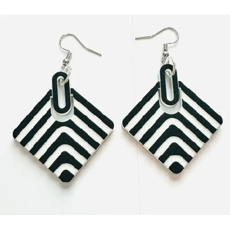 Elegant Diamond Stripe