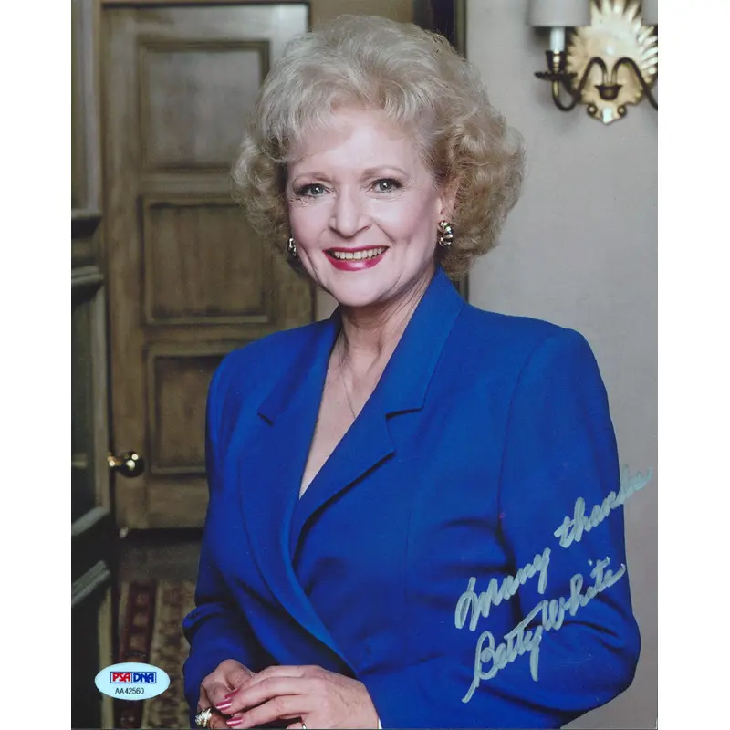 Betty White The Golden Girls "Many Thanks" Signed 8x10 Photo PSA/DNA #AA42560