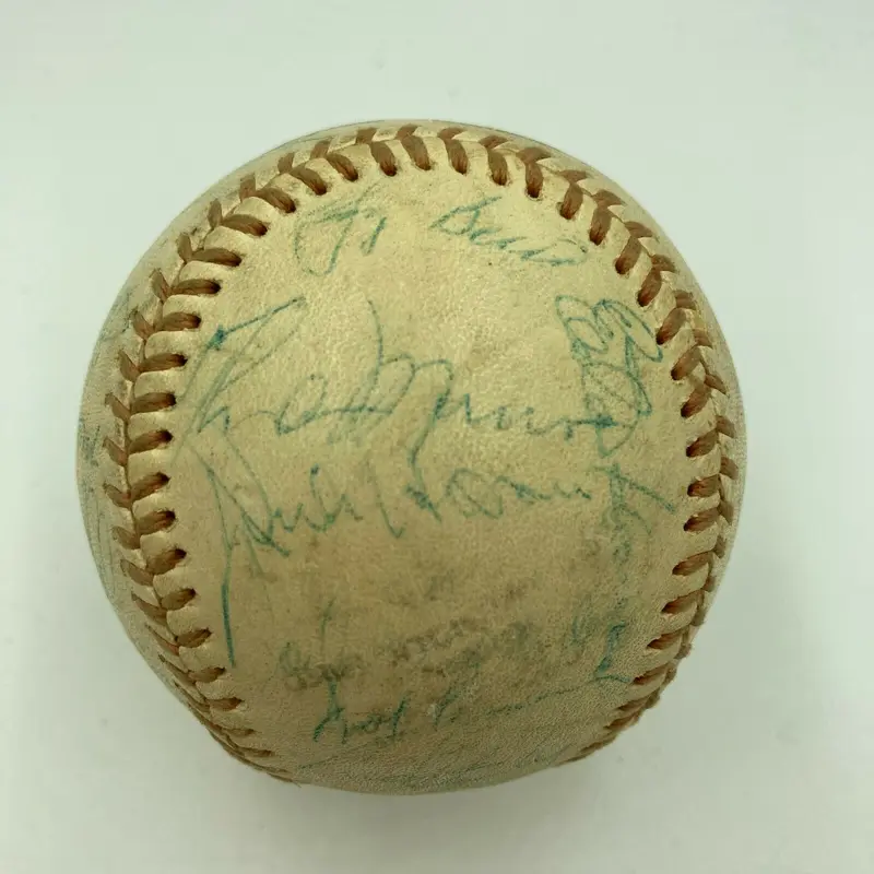 Thurman Munson 1976 New York Yankees AL Champs Team Signed Baseball JSA COA